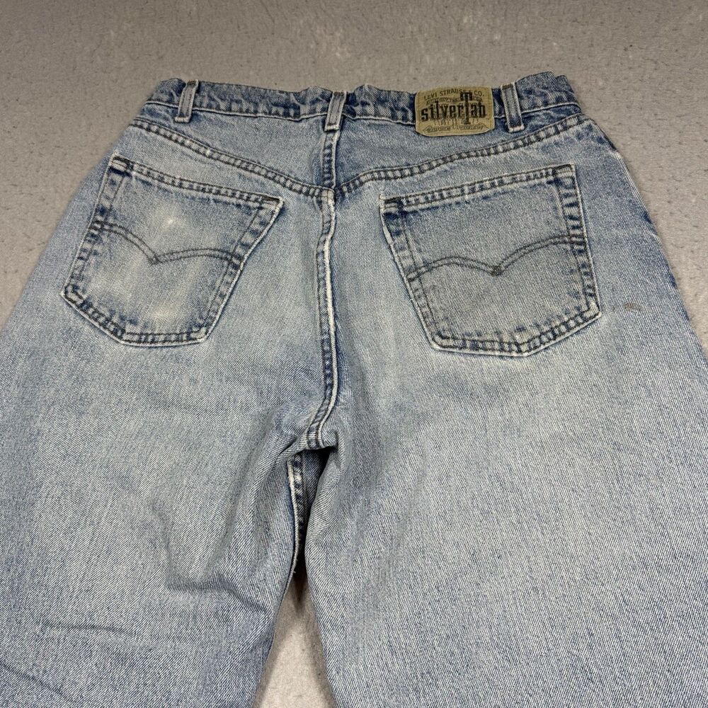VTG 90s Levis SilverTab Jeans Mens Size 33 Baggy Fit Light Wash Denim Y2k - Picture 11 of 16